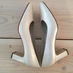 Genuine Leather Bandolino Shimmering Ivory Heels